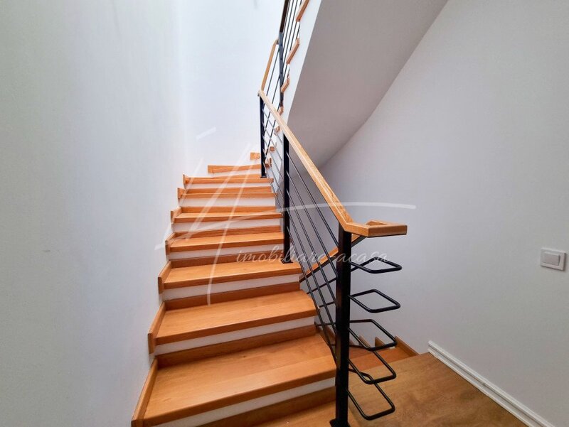 Casa in Rahova P+E+M CU 4 camere si teren 133 mp, constructie 2023